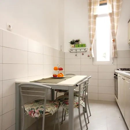 Apartman By The Sea - 10021 *