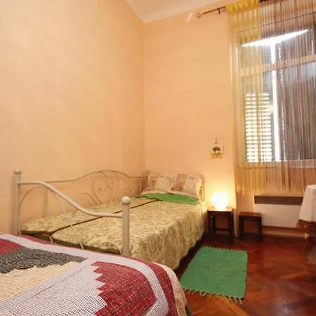 By The Sea - 10021 * Ζαντάρ